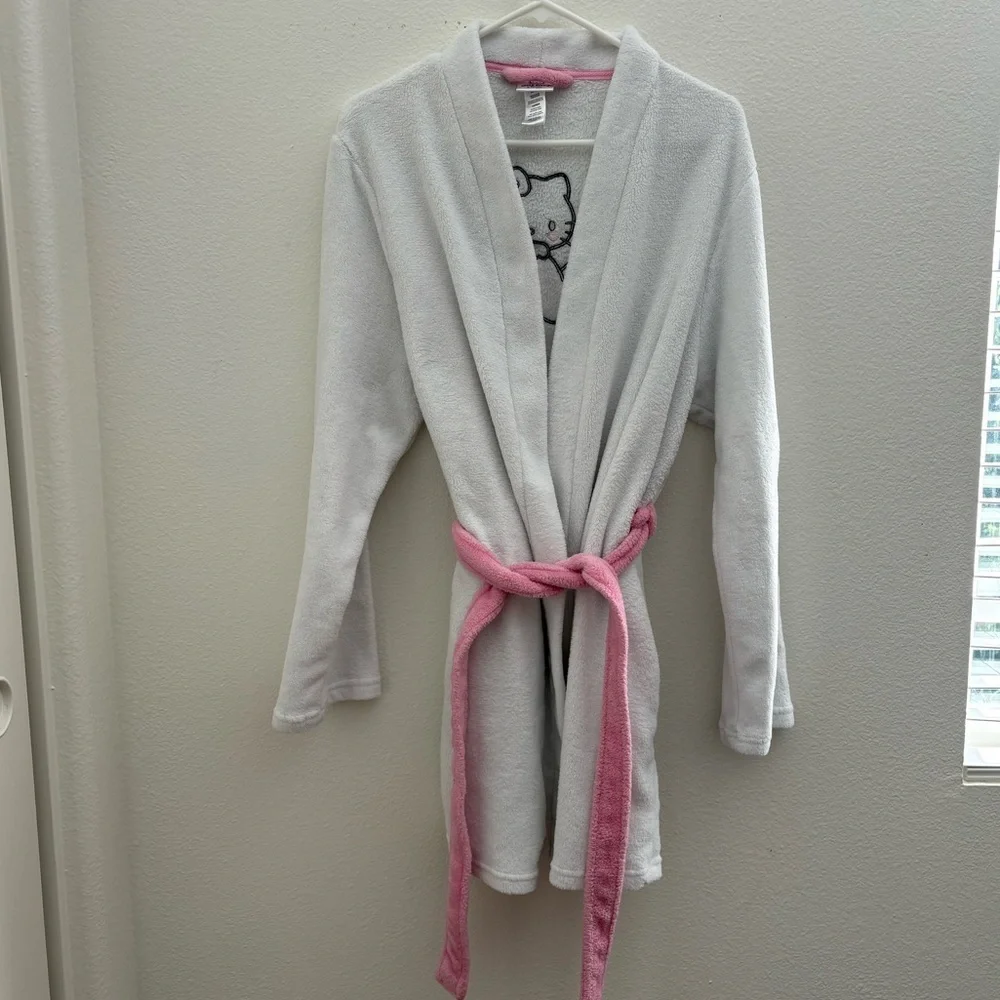 Hello Kitty White Plush Robe with Pink Trim & Belt Size XL
